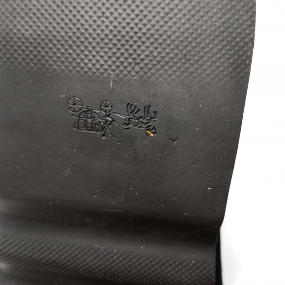 Coach Women’s Black Virtrue flat winter boots - Picture 6 of 11